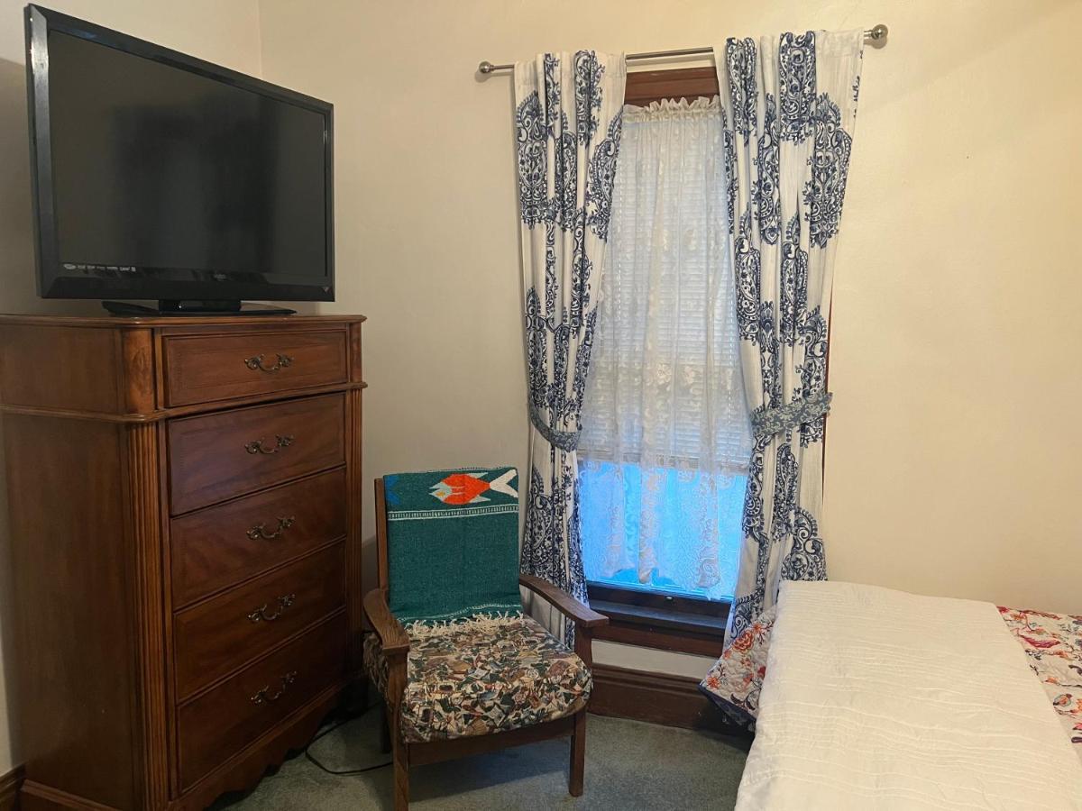 Bed And Breakfast Hearts Desire ราโทน ภายนอก รูปภาพ