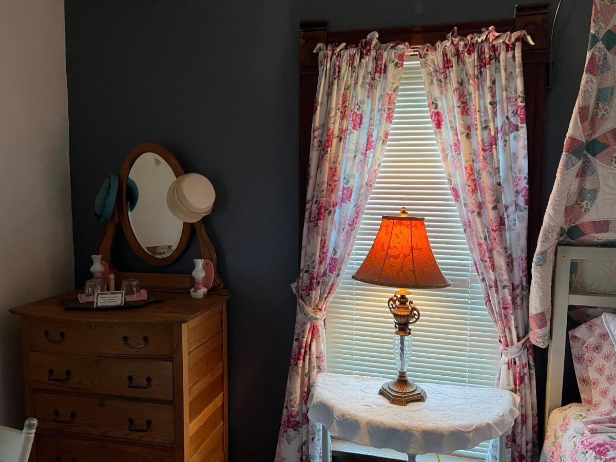 Bed And Breakfast Hearts Desire ราโทน ภายนอก รูปภาพ