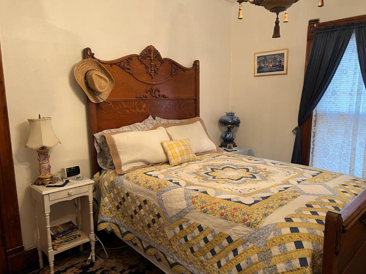 Bed And Breakfast Hearts Desire ราโทน ภายนอก รูปภาพ
