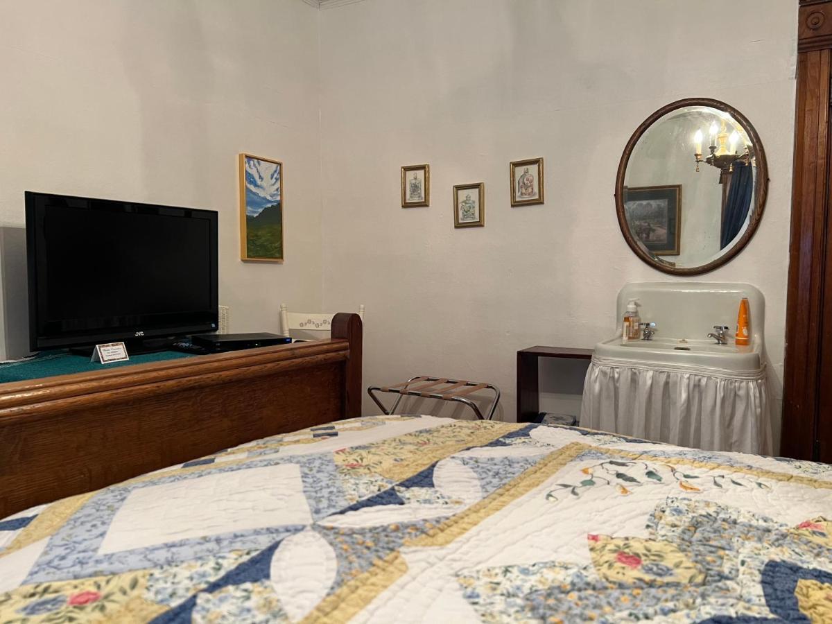 Bed And Breakfast Hearts Desire ราโทน ภายนอก รูปภาพ