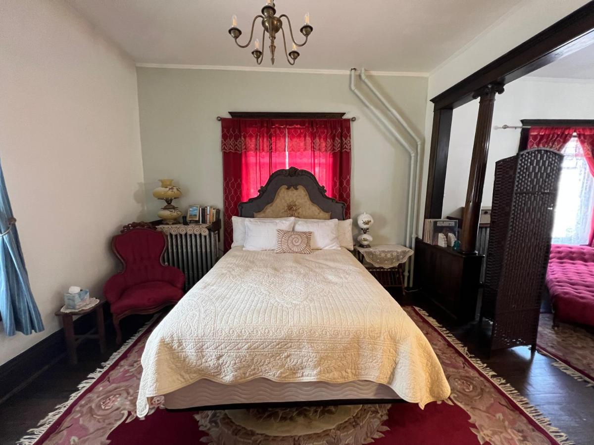 Bed And Breakfast Hearts Desire ราโทน ภายนอก รูปภาพ
