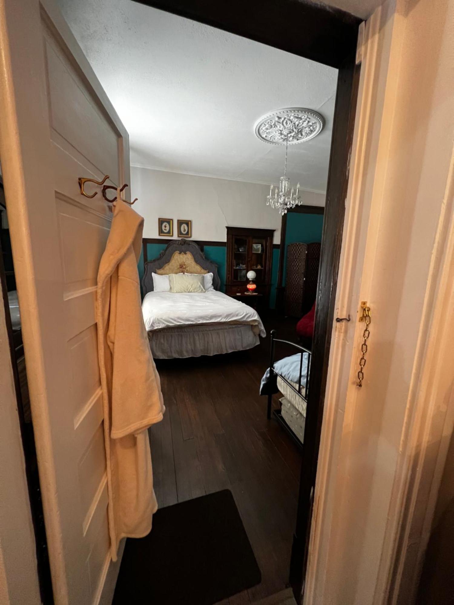Bed And Breakfast Hearts Desire ราโทน ภายนอก รูปภาพ